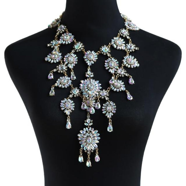 beautefeminine.fr bijoux ras du cou Model 6 Collier tendance cristal et métal pour femmes