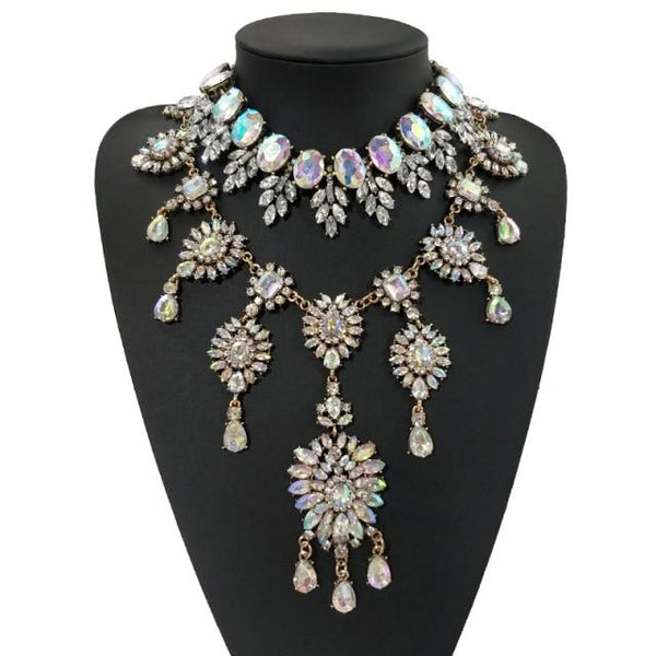 beautefeminine.fr bijoux ras du cou Model C Collier tendance cristal et métal pour femmes