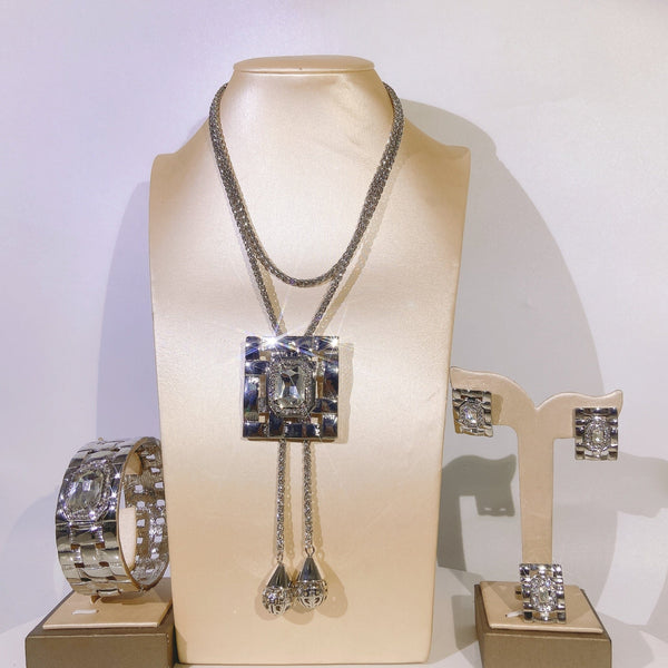 Clamanta Beauty HA0019 Chaine style cravate tendance pour femme