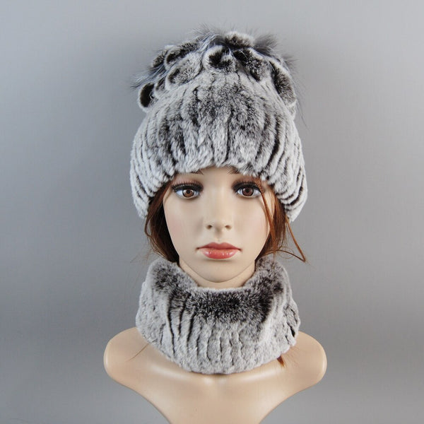 ClamantaBeauty  0 Café Bonnet et écharpe en fourrure