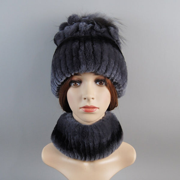 ClamantaBeauty  0 Suit red Bonnet et écharpe en fourrure